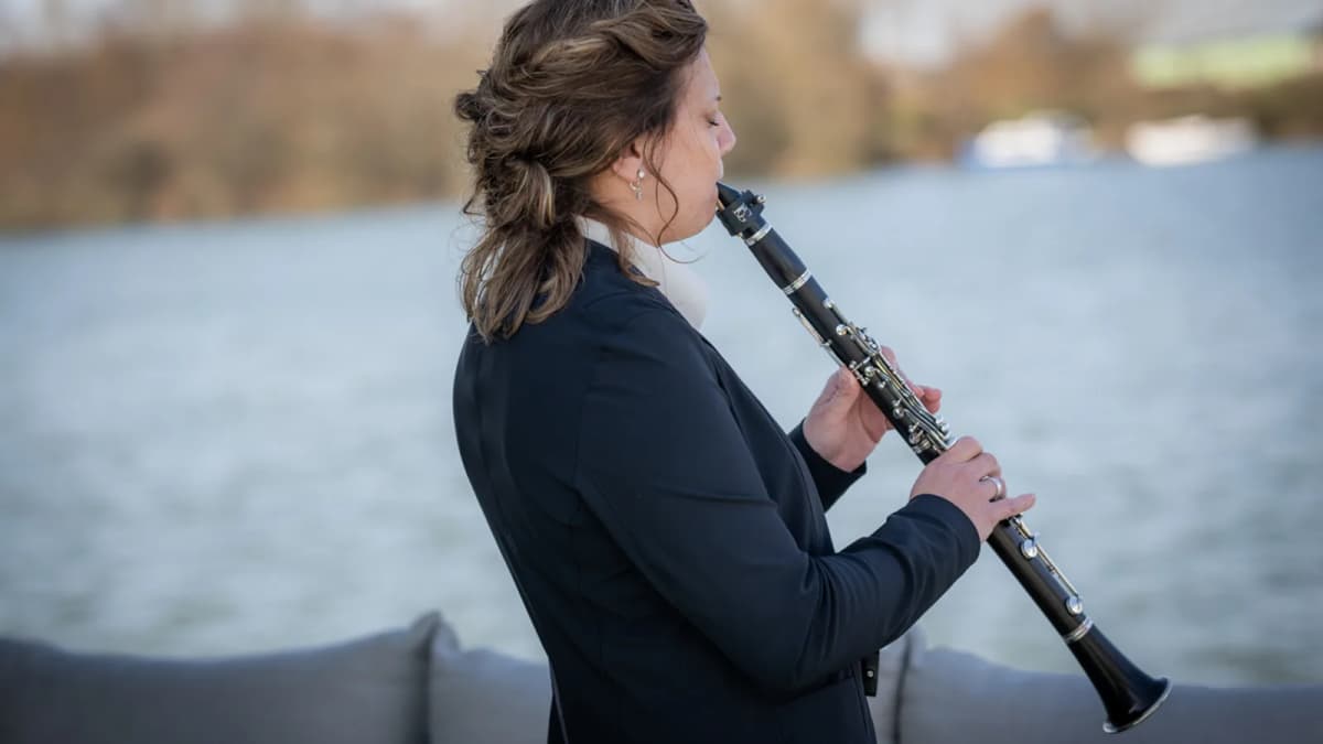 Uitgelichte afbeelding van Waarom livemuziek het verschil maakt bij een ceremonie